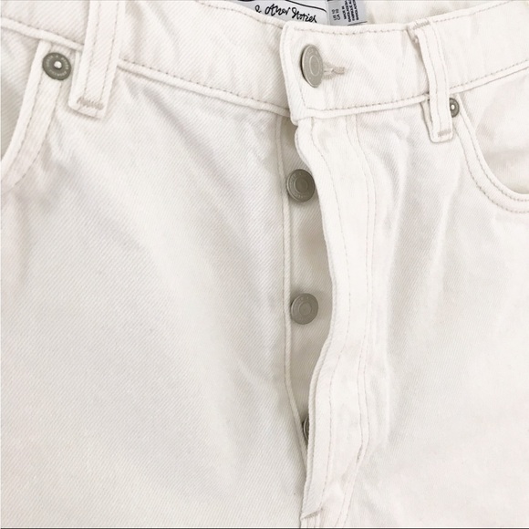 & Other Stories White Denim Button Fly Shorts Size 10 - Picture 5 of 10